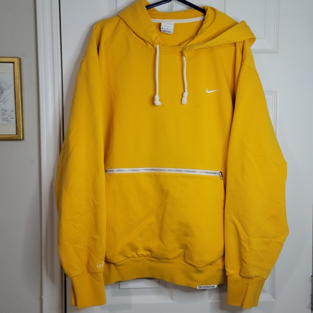 Nike DriFit Basketball Standard Issue Hoodie Gold XL EUC Like New Zipper